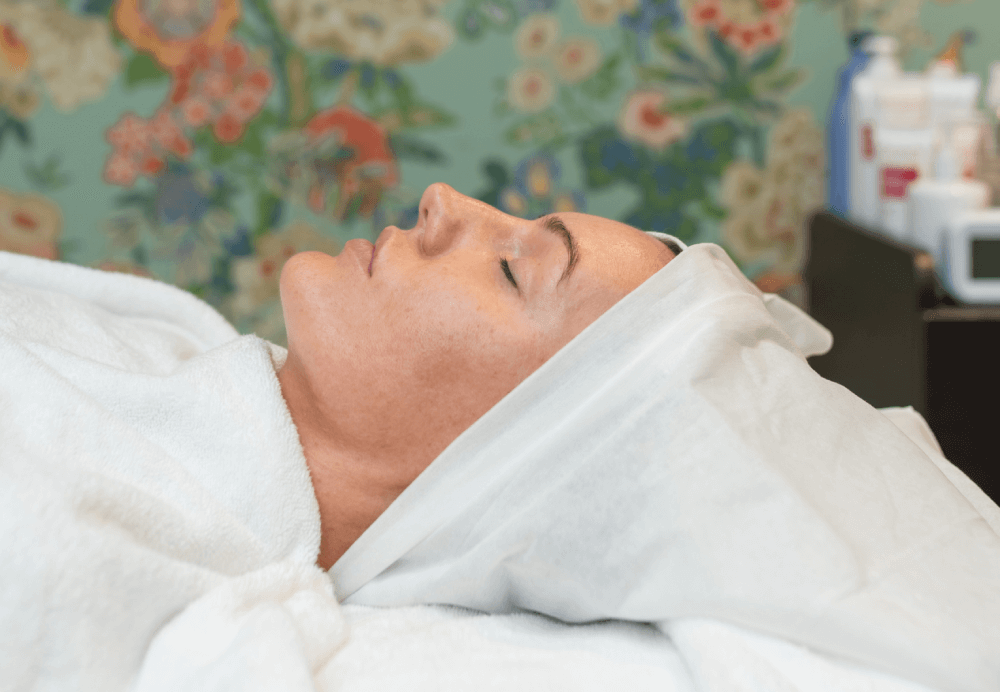 DEEP CLEANSING FACIAL