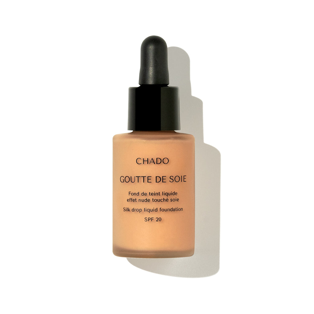 CHADO Goutte de Soie Foundation in Havane shade – matte SPF 20 foundation for deep skin tones